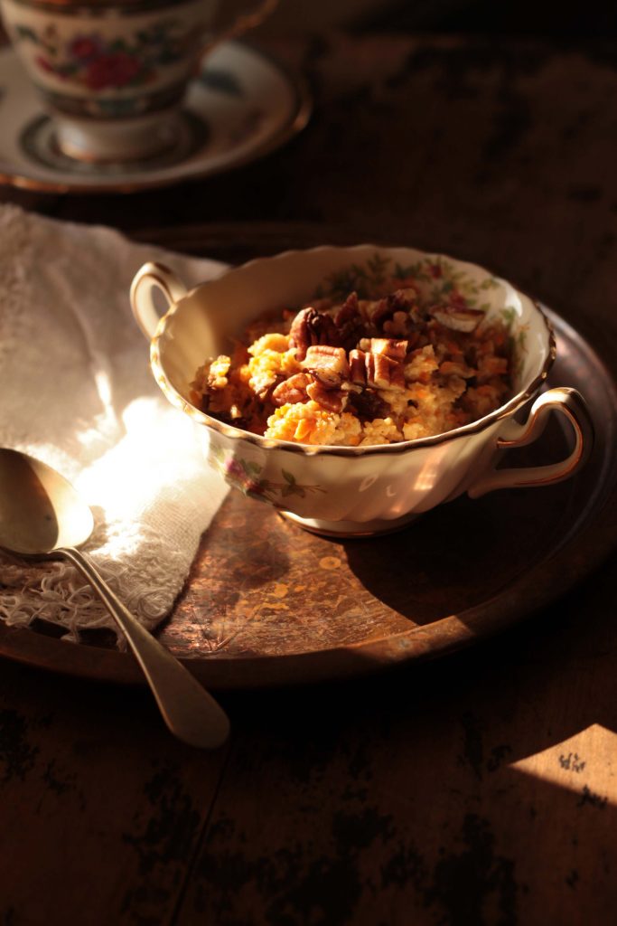 Carrot Cake Oatmeal with Pecans (vegan) | Veggie Desserts Blog