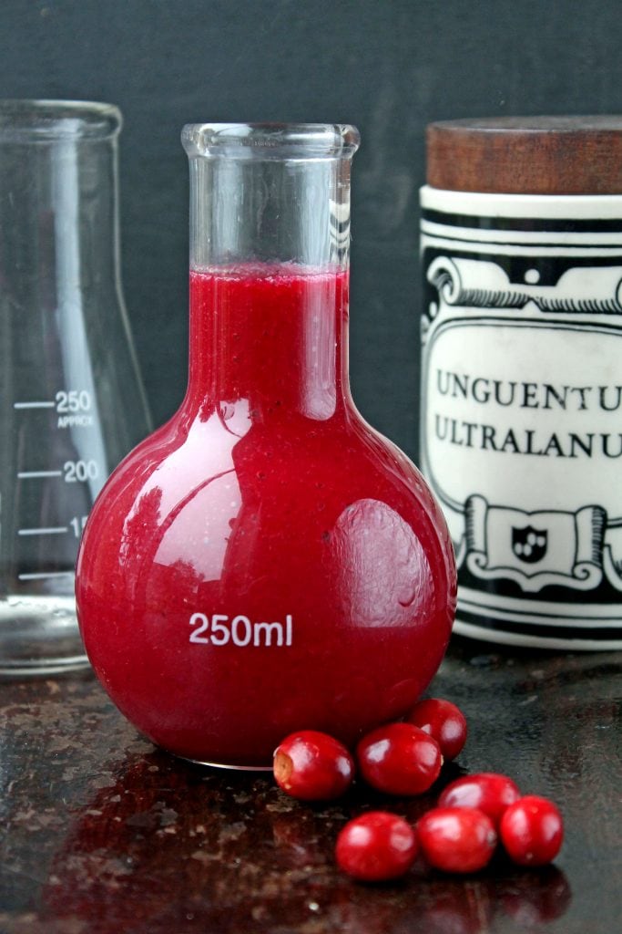 Cranberry Ginger Beet Smoothie in a beaker