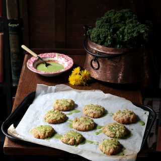 Dandelion Petal and Lemon Cookies with Kale Lemon Drizzle | VeggieDesserts Blog