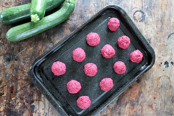 Courgetti and Beet Balls. How to make beet balls - roll the mixture into balls and bake. 