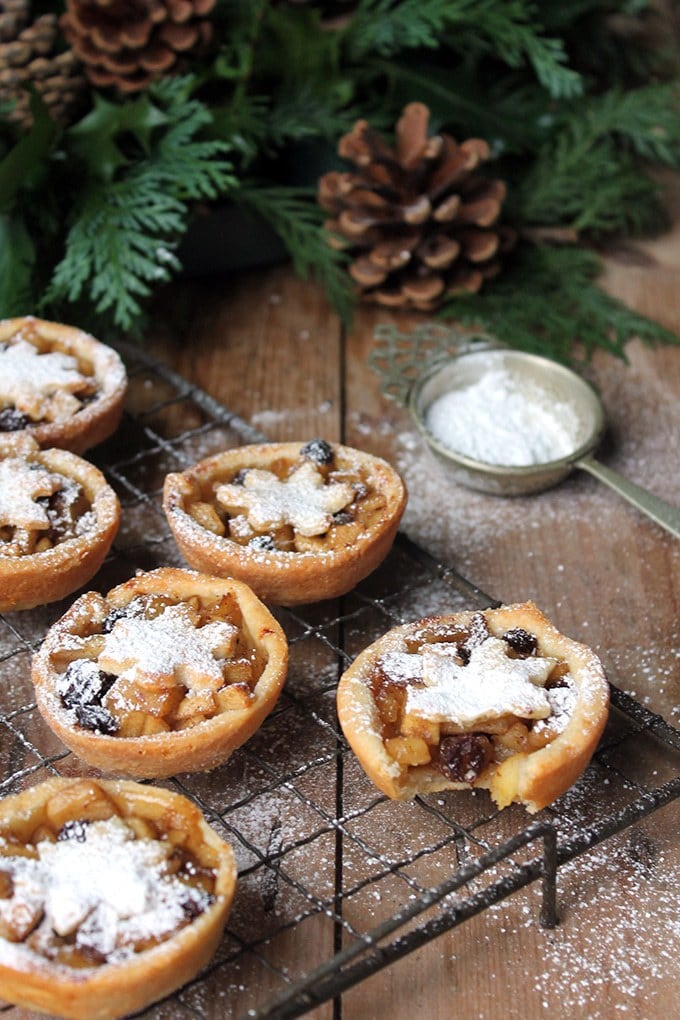 Wire rack with mince pies.