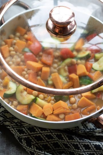 Easy Vegan Vegetable Tagine - Veggie Desserts