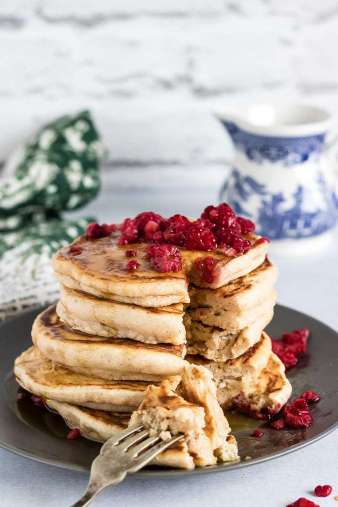 These easy fluffy vegan pancakes are delicately spiced with gingerbread. They're an amazing Christmas breakfast or any time of year!