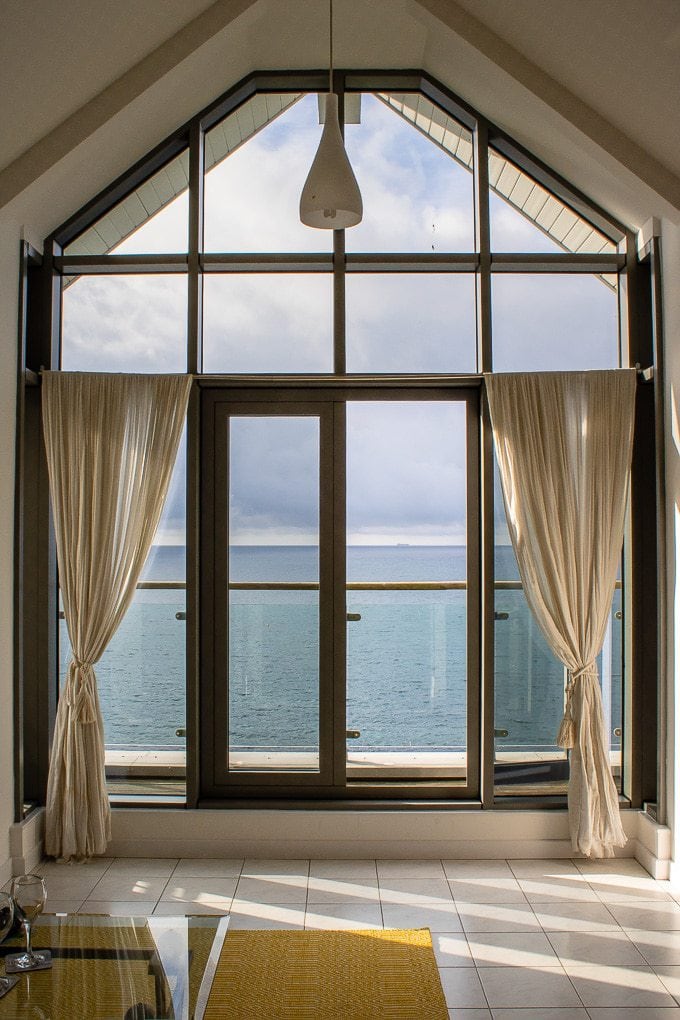 Gylly Sunrise - Self catering sea view apartment in Falmouth