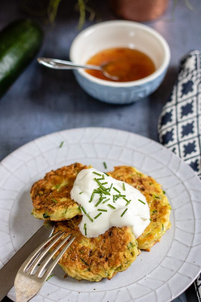 A plate with fritters.