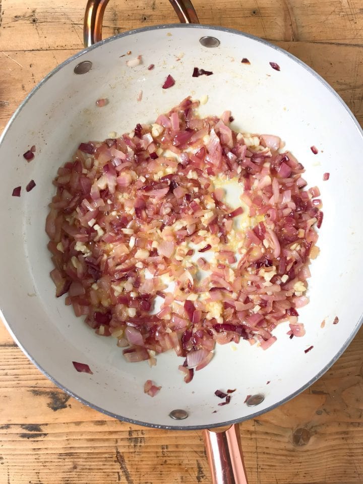 Mushroom Stroganoff - Veggie Desserts