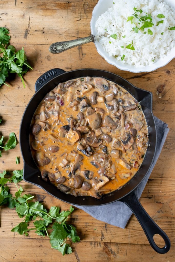 Mushroom Stroganoff - Veggie Desserts