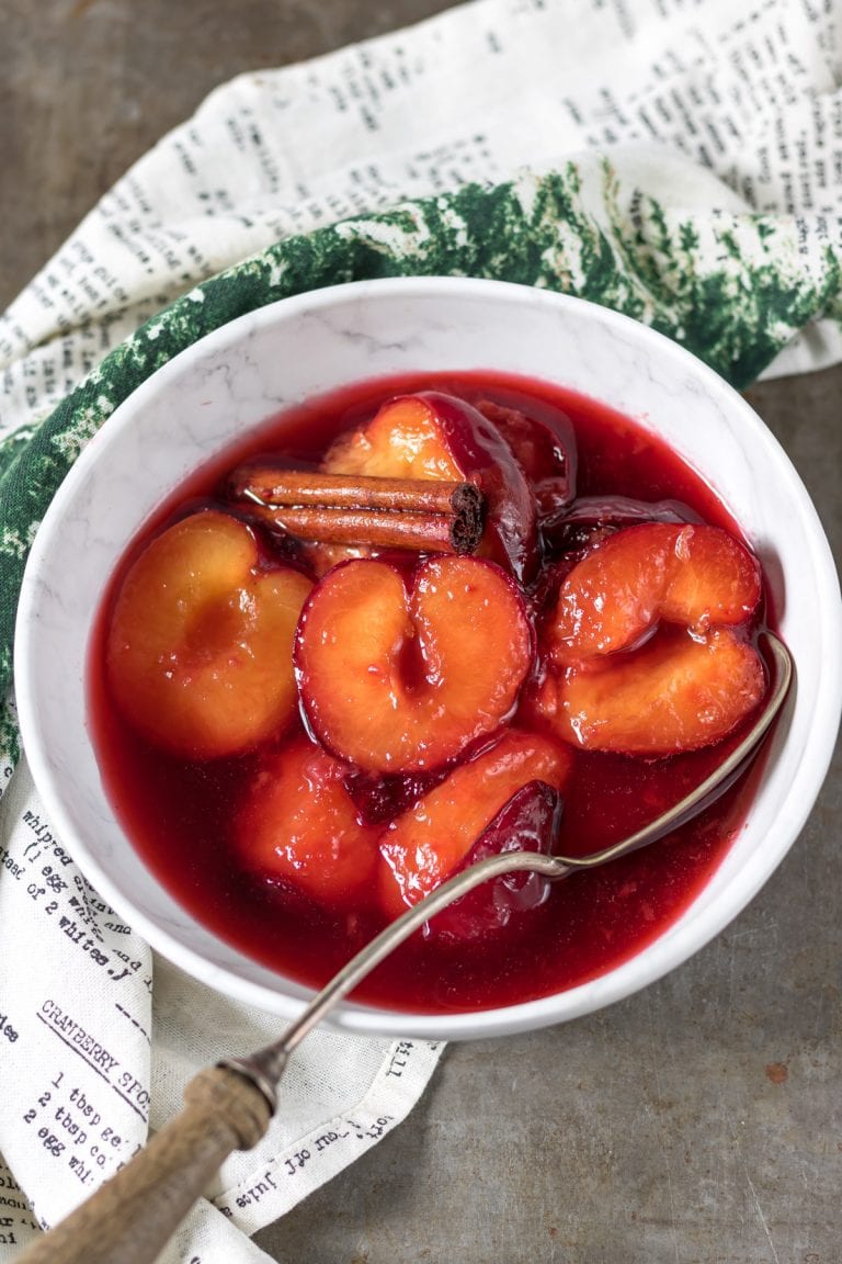 Easy Stewed Plums - Veggie Desserts