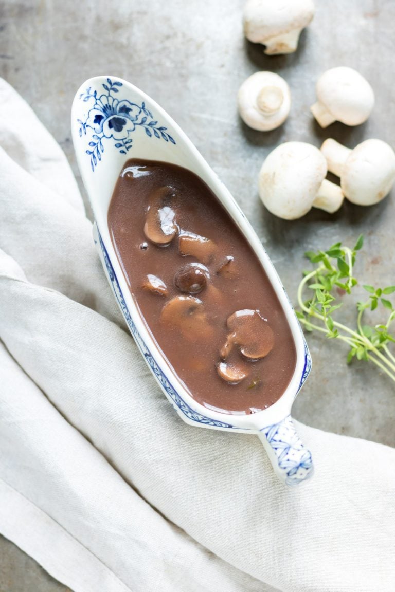 Easy Mushroom Gravy with Red Wine Veggie Desserts