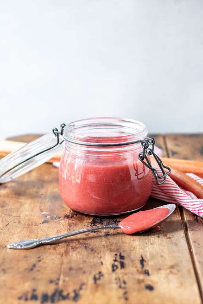 Rhubarb Sauce (10 mins) Veggie Desserts