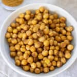 A bowl of air fryer chickpeas.