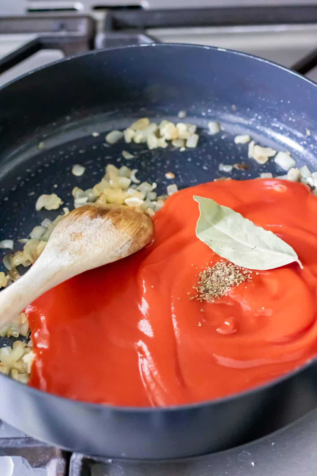 Pink Sauce Pasta (Rosatella Sauce) Veggie Desserts