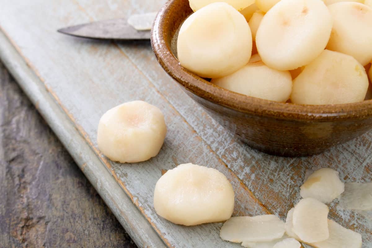 Bowl of peeled water chestnuts.