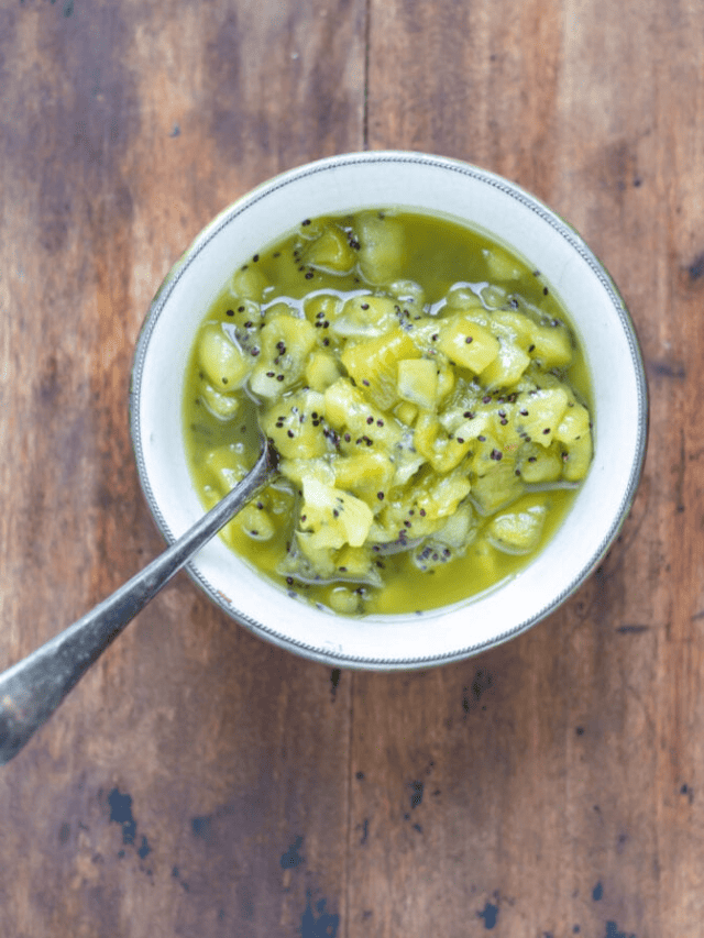 EASY KIWI COMPOTE STORY Veggie Desserts