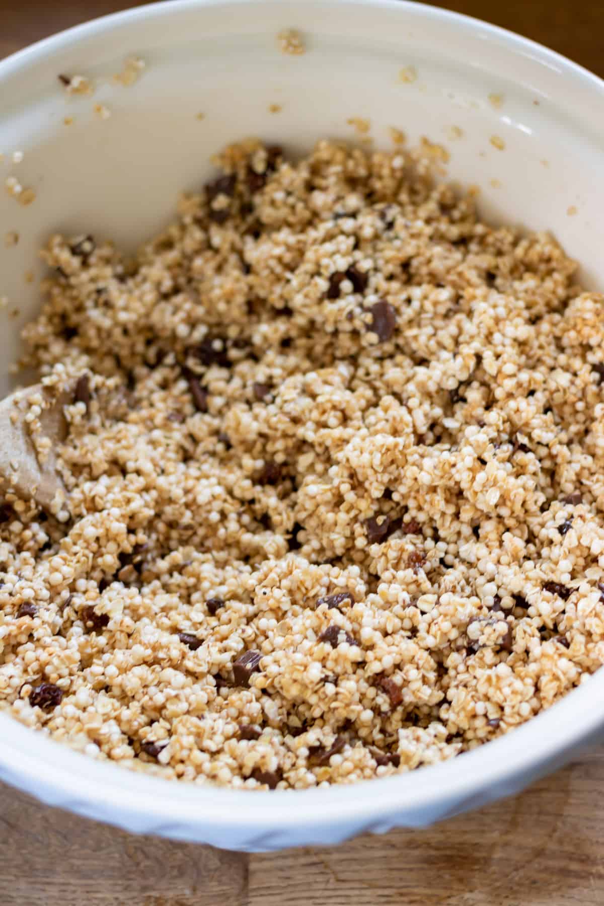 Mixed quinoa squares ingredients.