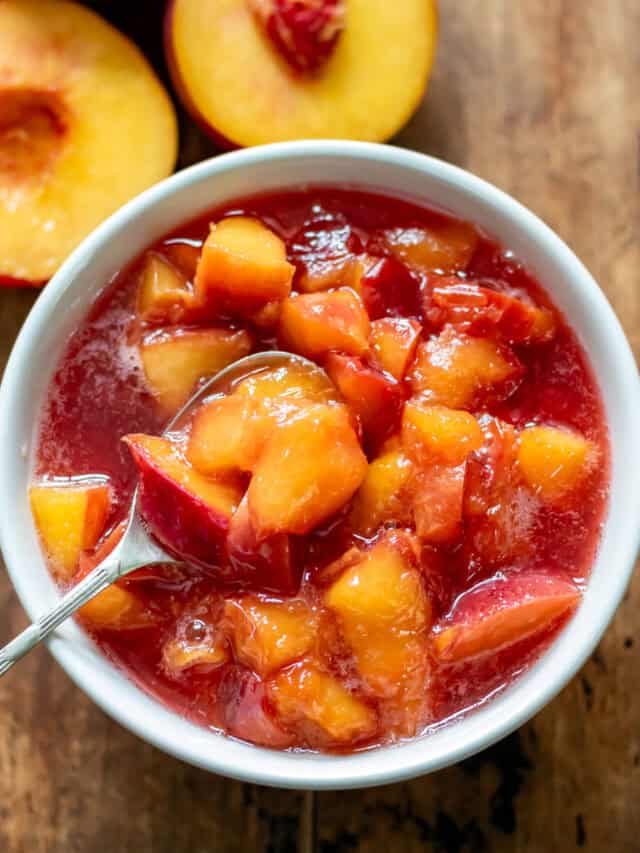 Cinnamon Apple Compote with Raisins - Veggie Desserts