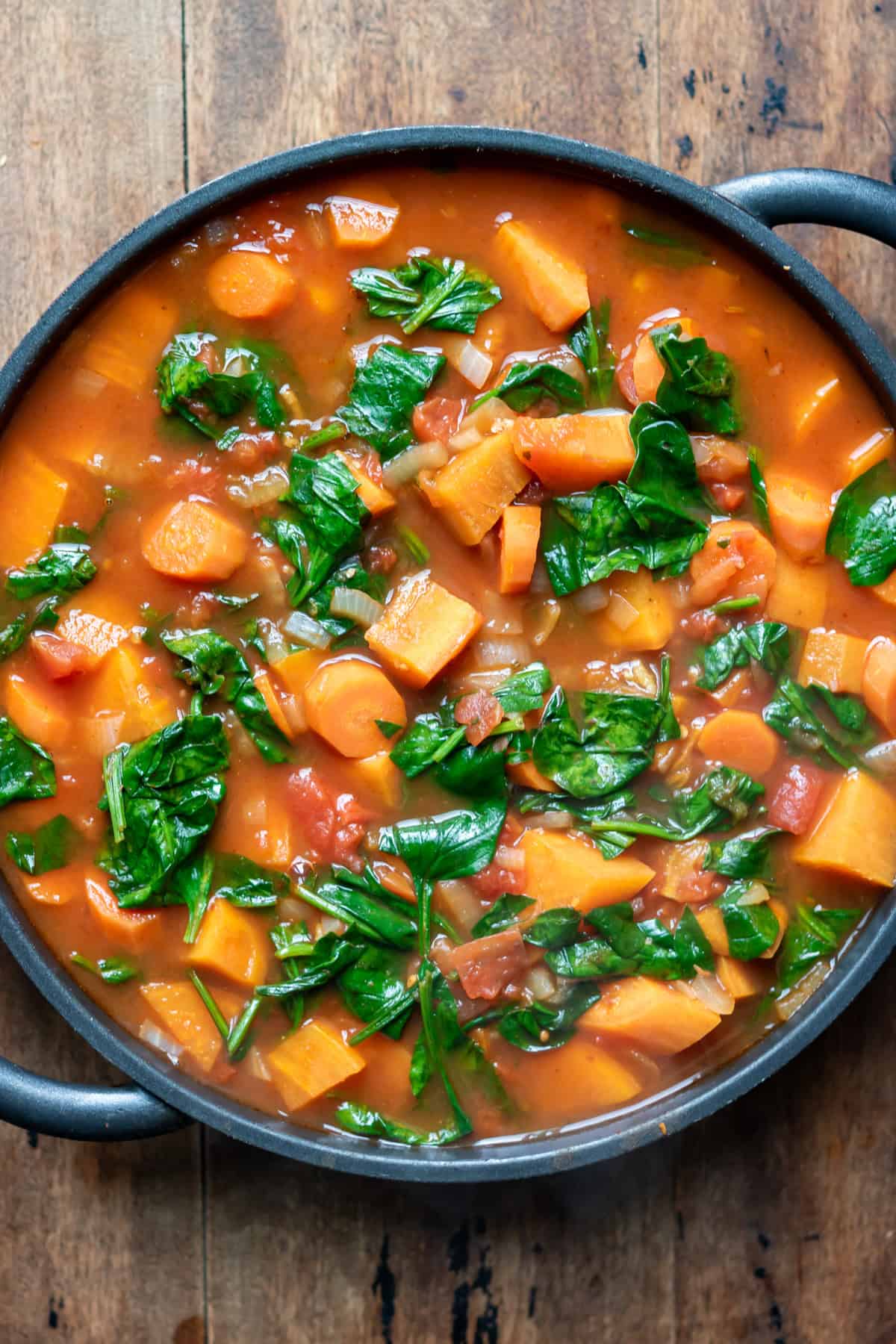 Chipotle sweet potato soup in a serving dish.