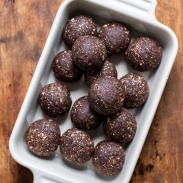 Dish of mint chocolate energy balls.