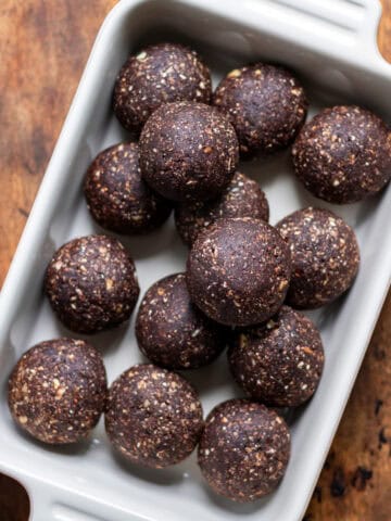 Dish of mint chocolate energy balls.